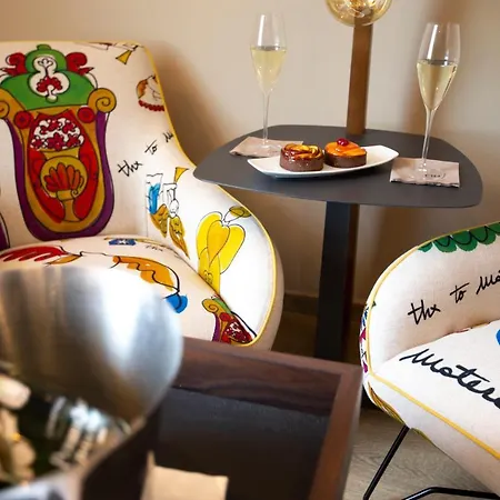 Mh Hotell 4*
