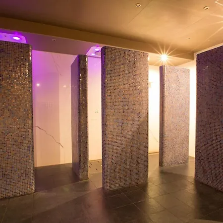 Hotel Mh 4*